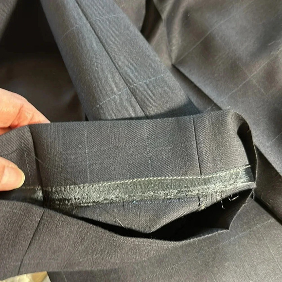 Luciano Natazzi Men’s Two Piece Italian Suit R36 Blue Pinstripe. - Picture 13 of 13